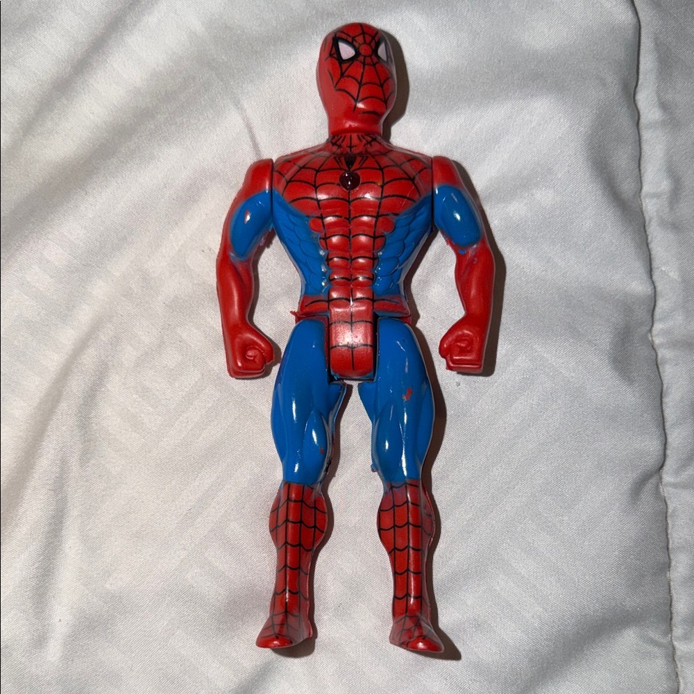 Spider-Man 6" Action Figure Loose Used. Would make great party favors!